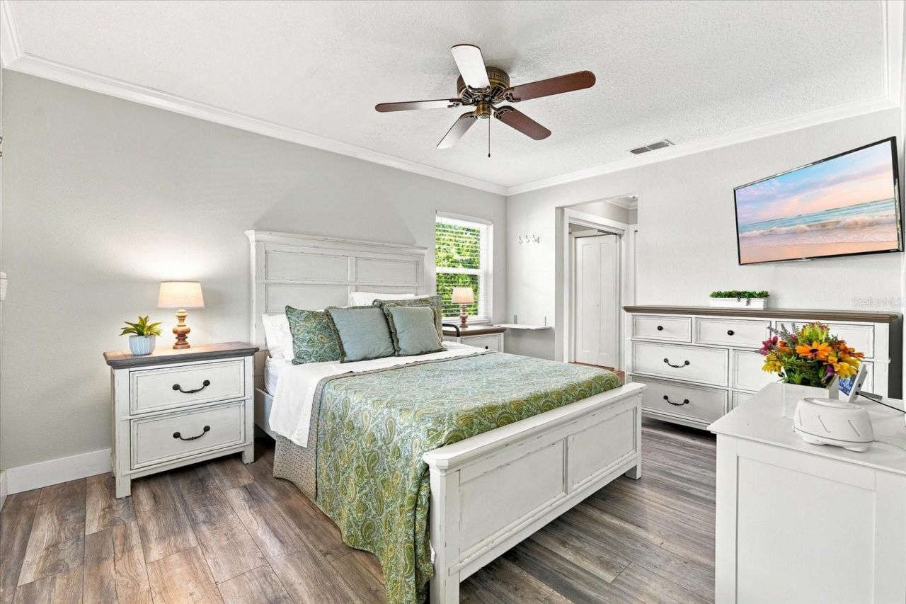 2334 Tropical Shores Drive Se, Saint Petersburg, FL 33705 Photo