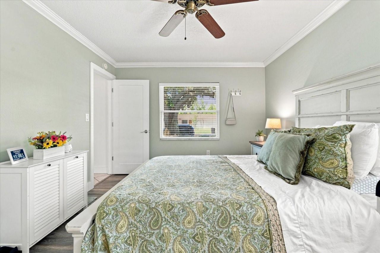 2334 Tropical Shores Drive Se, Saint Petersburg, FL 33705 Photo