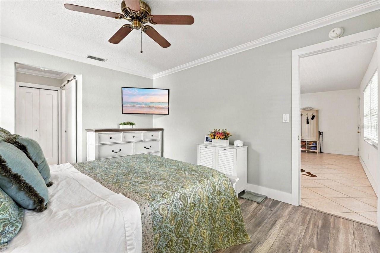 2334 Tropical Shores Drive Se, Saint Petersburg, FL 33705 Photo