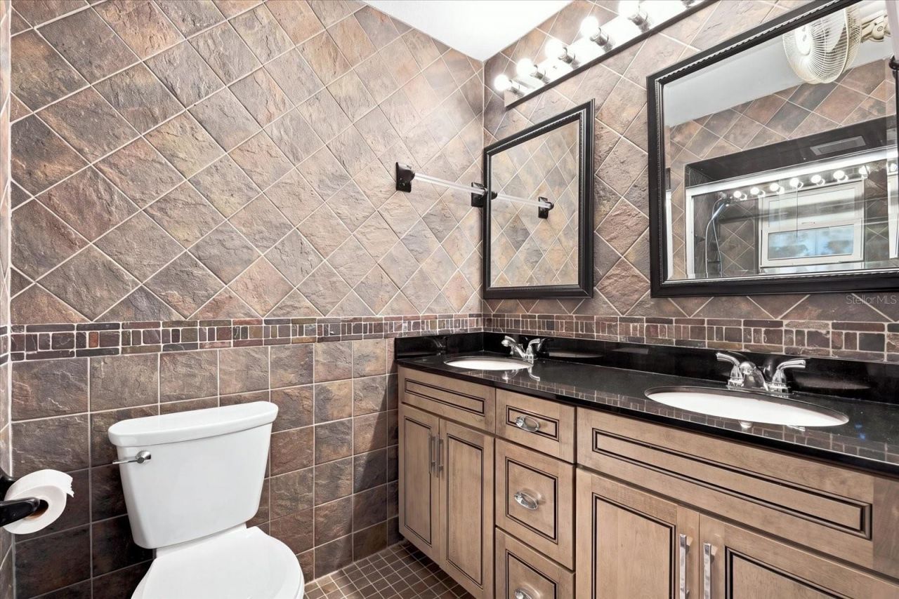2334 Tropical Shores Drive Se, Saint Petersburg, FL 33705 Photo