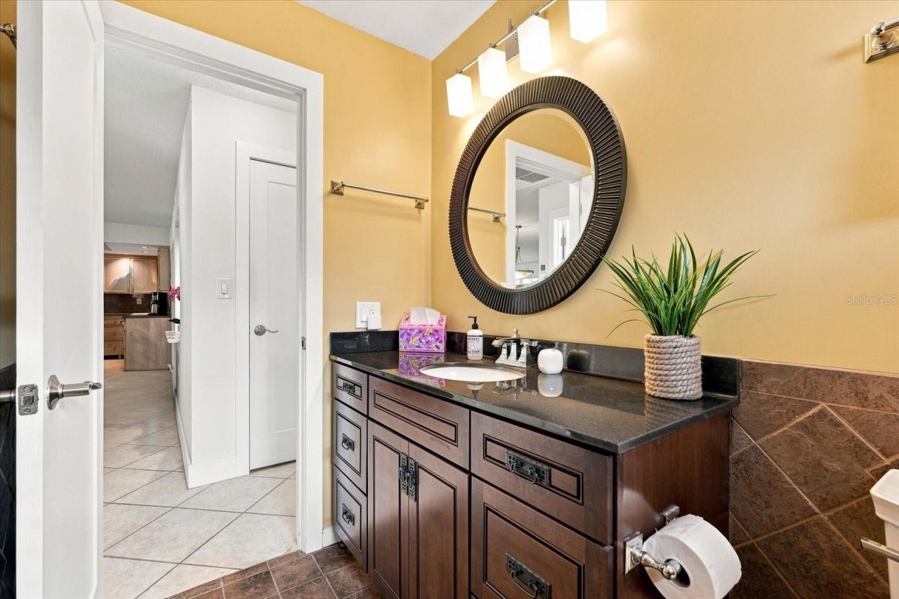 2334 Tropical Shores Drive Se, Saint Petersburg, FL 33705 Photo