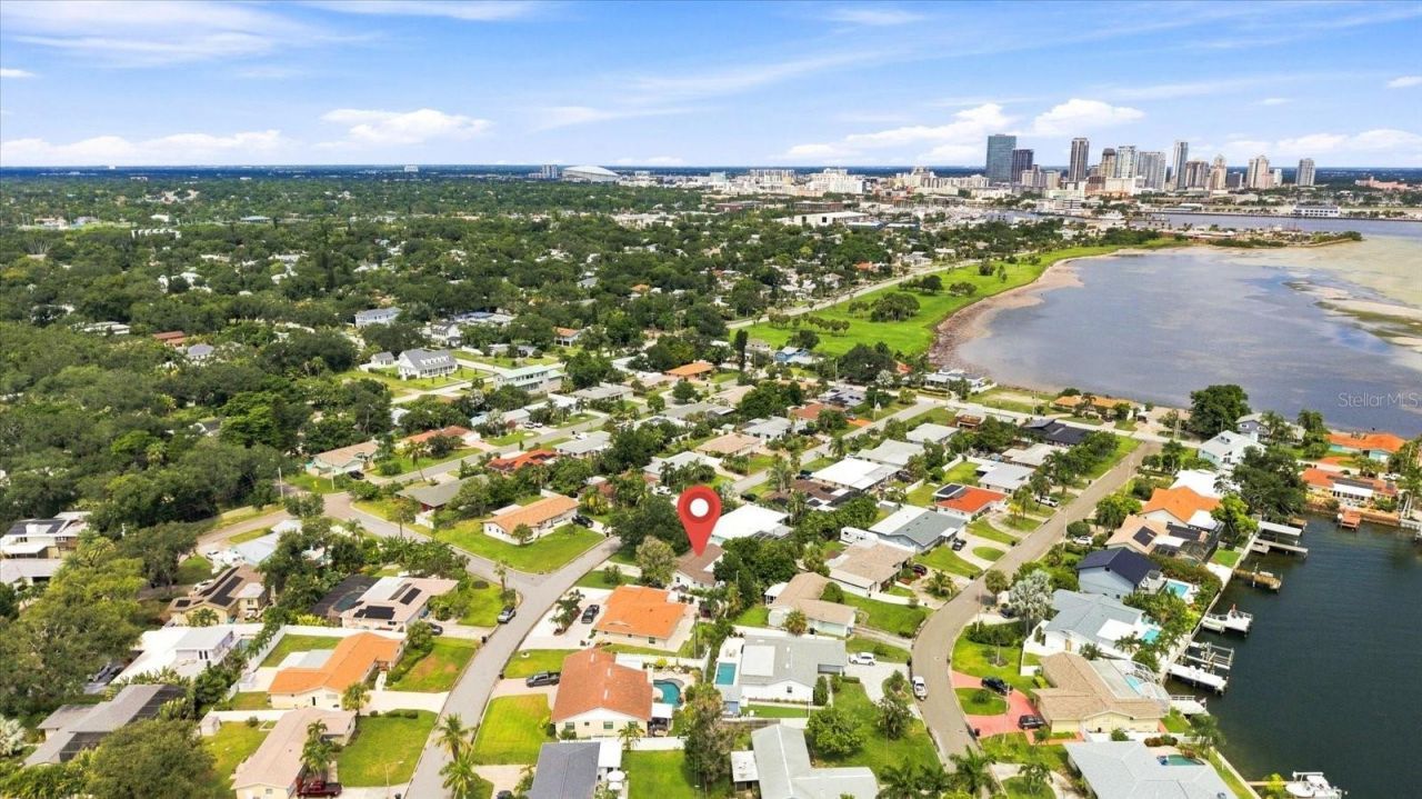 2334 Tropical Shores Drive Se, Saint Petersburg, FL 33705 Photo