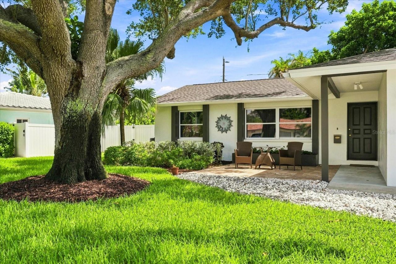 2334 Tropical Shores Drive Se, Saint Petersburg, FL 33705 Photo