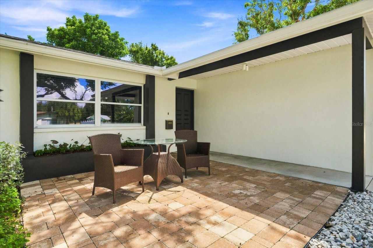 2334 Tropical Shores Drive Se, Saint Petersburg, FL 33705 Photo