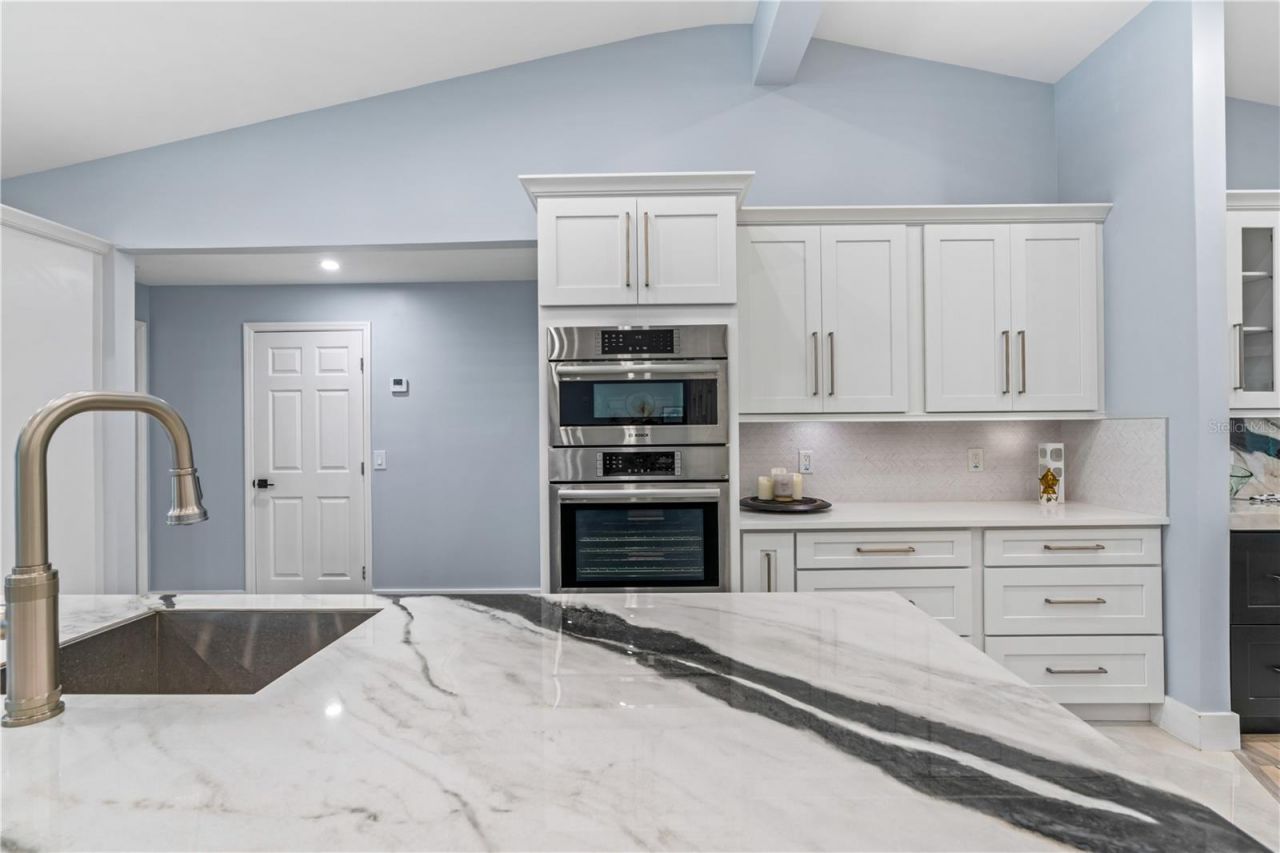 4712 Dover Cliff Court, Dover, FL 33527 Photo