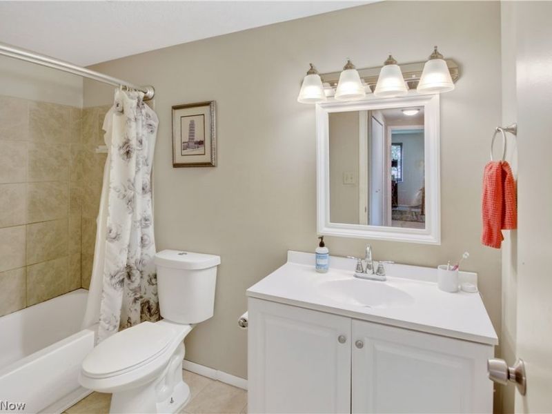 11746 Harbour Light Drive, North Royalton, OH 44133 Photo 24