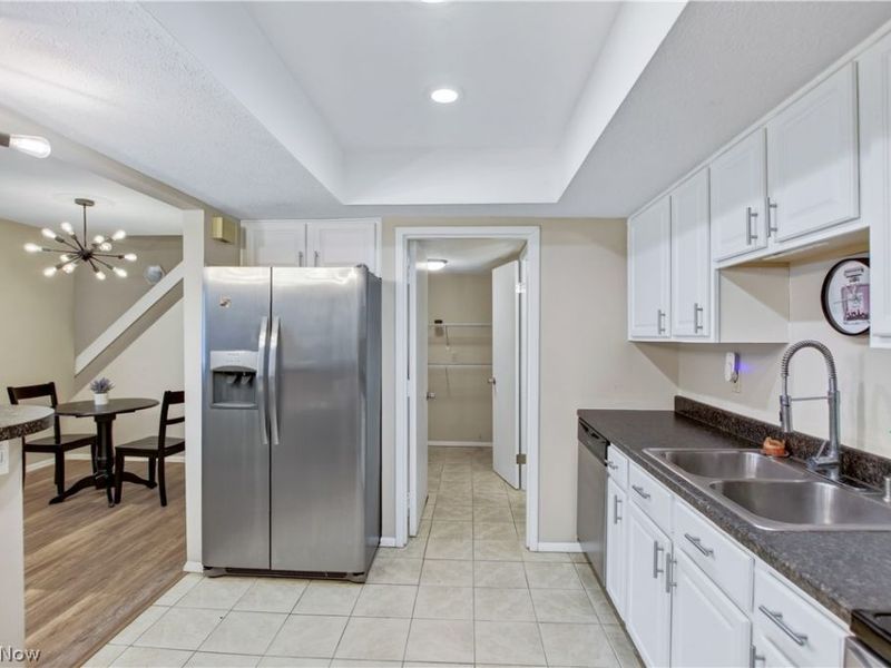11746 Harbour Light Drive, North Royalton, OH 44133 Photo 6