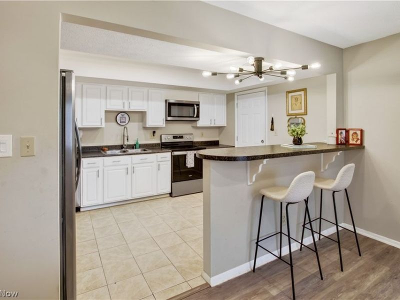 11746 Harbour Light Drive, North Royalton, OH 44133 Photo 8