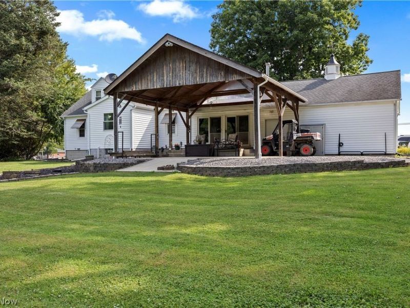 9988 W Ridge Road, Elyria, OH 44035 Photo 3