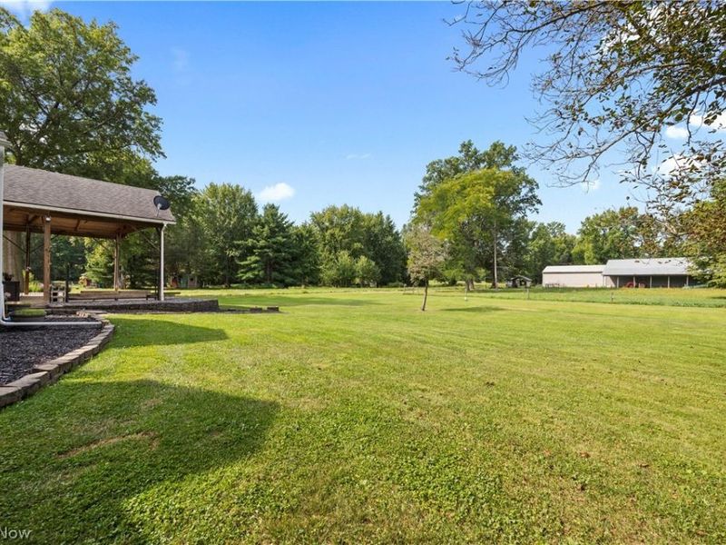 9988 W Ridge Road, Elyria, OH 44035 Photo 4