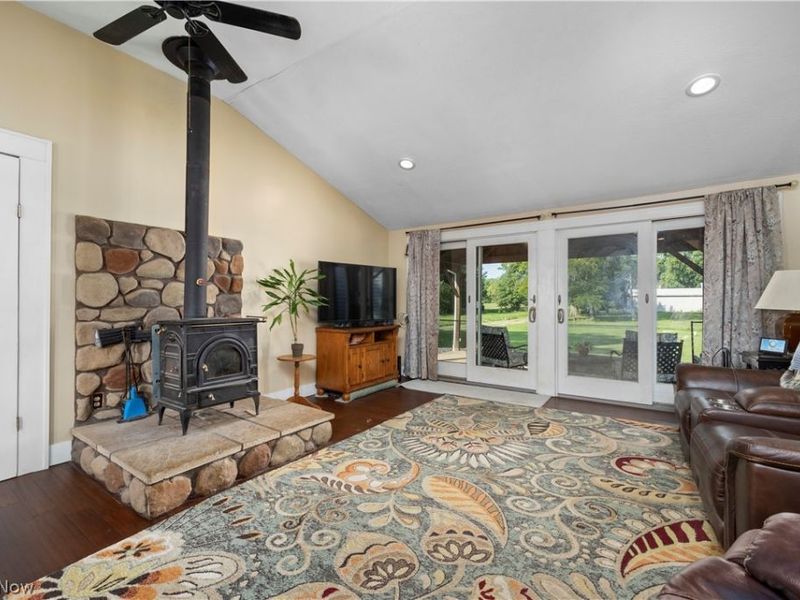 9988 W Ridge Road, Elyria, OH 44035 Photo 6