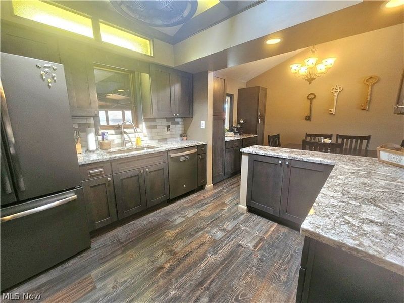 16380 Cynthia Drive, Brook Park, OH 44142 Photo 7