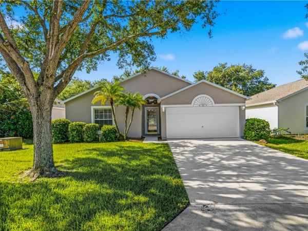 1035 S 13th Square, Vero Beach, FL 32960
