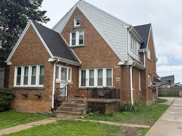6221 W Thurston Ct, Unit 6221A/6221, Milwaukee, WI 53218