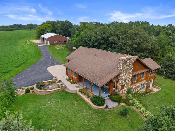 N3810 Scheppert Rd, Oakland, WI 53538
