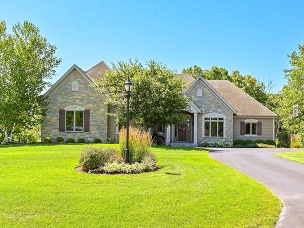 1555 Behrens Dr, Cedarburg, WI 53012
