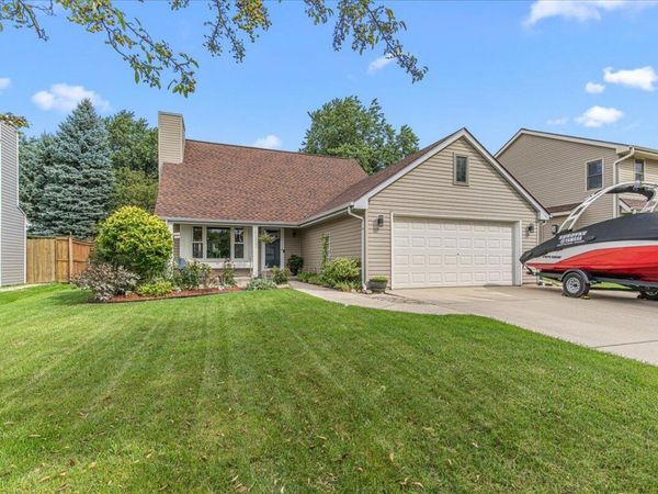 1312 Noel Ct, South Milwaukee, WI 53172