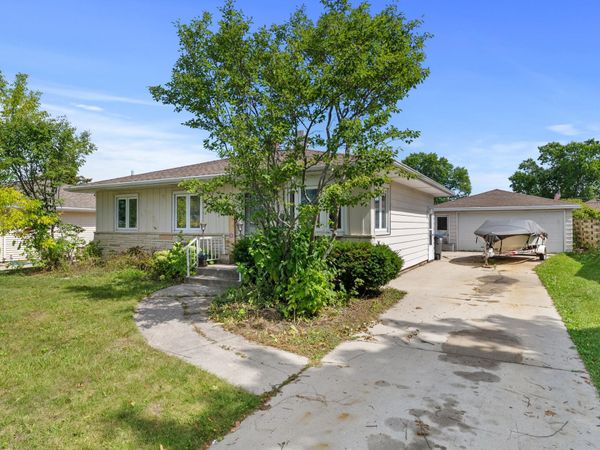 1615 S 25th St, Sheboygan, WI 53081