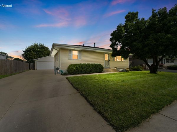 5732 66th St, Kenosha, WI 53142