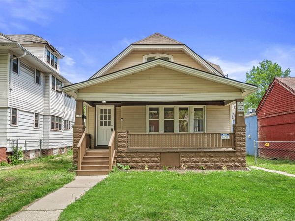 3108 N 44th St, Milwaukee, WI 53216