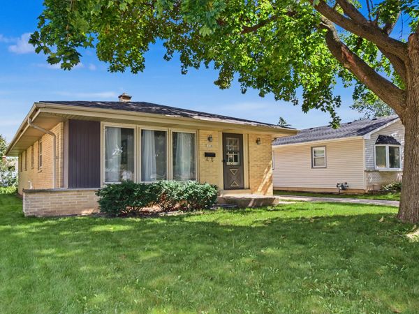 1138 S 120th St, West Allis, WI 53214
