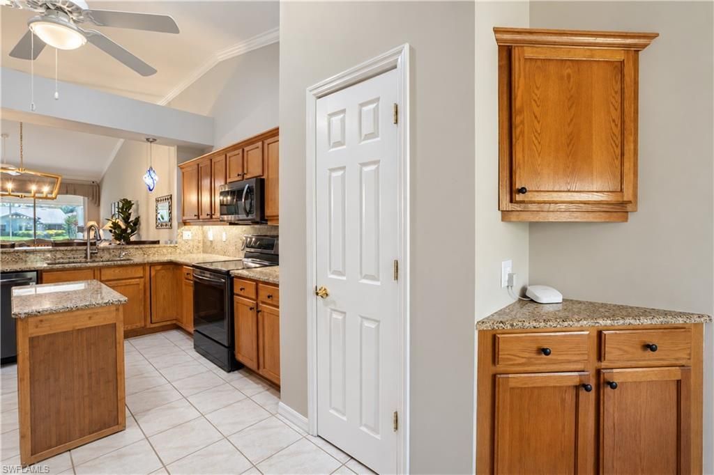 7022 Lone Oak Blvd, Naples, FL 34109 Photo