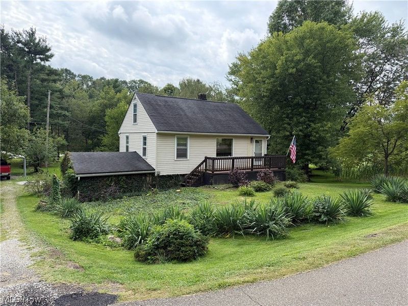 1898 Johnstown Road NE, Dover, OH 44622 Photo 1