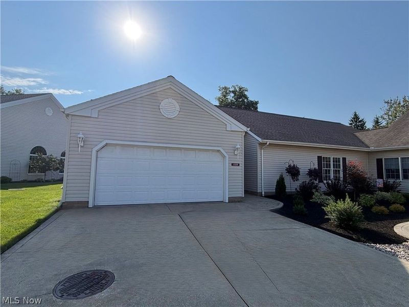 12225 Pheasant Run Circle, North Royalton, OH 44133 Photo 1