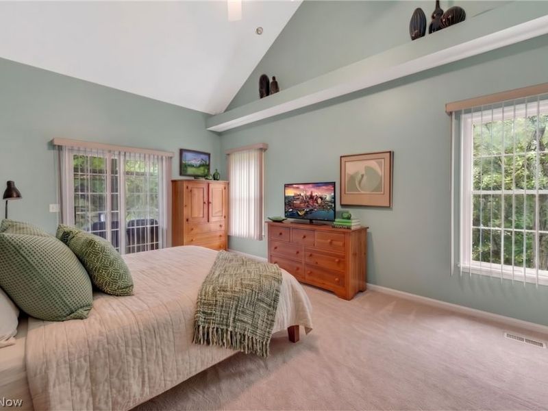 12225 Pheasant Run Circle, North Royalton, OH 44133 Photo 20