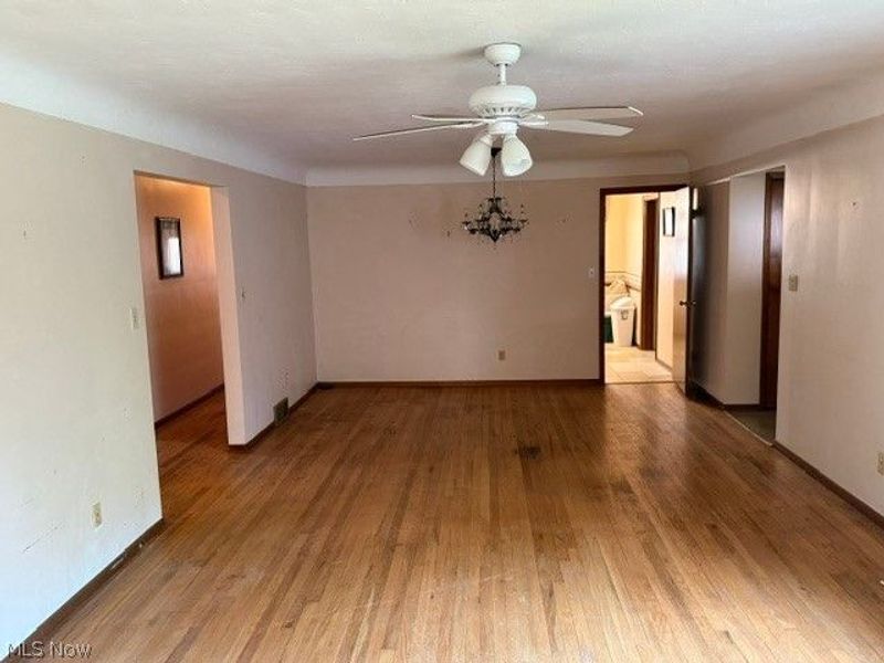 14134 Mustang Drive, Maple Heights, OH 44137 Photo 4