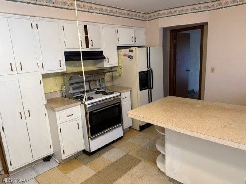 14134 Mustang Drive, Maple Heights, OH 44137 Photo 8