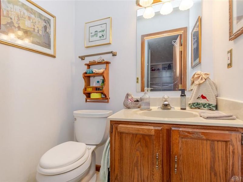 7663 Brams Hill Drive, Washington Township, OH 45459 Photo 10