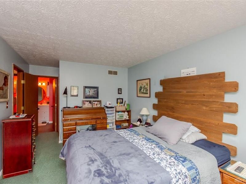 7663 Brams Hill Drive, Washington Township, OH 45459 Photo 13