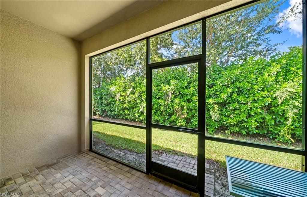 9086 Woodhurst Dr, Naples, FL 34120 Photo