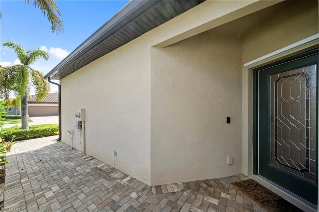9086 Woodhurst Dr, Naples, FL 34120 Photo