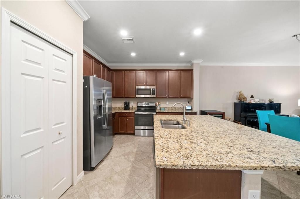 9086 Woodhurst Dr, Naples, FL 34120 Photo