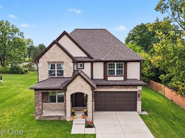 3499 John R Road, Troy, Mi 48083
