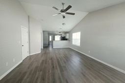 158 Bonhomme Circle photo 4