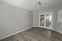 158 Bonhomme Circle photo 4