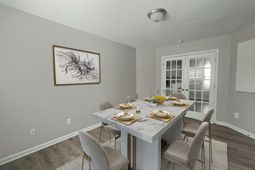 158 Bonhomme Circle photo 4