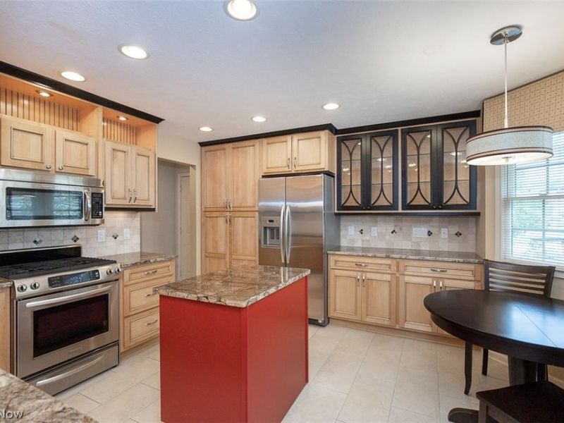 904 Hampton Court, Northfield, OH 44067 Photo 12