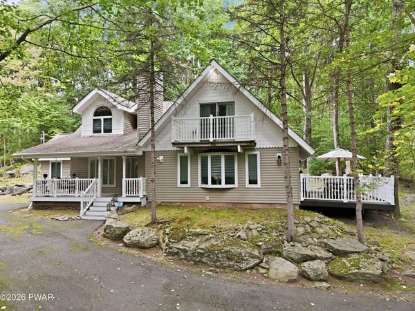 128 Gaskin Drive, Lords Valley, PA 18428