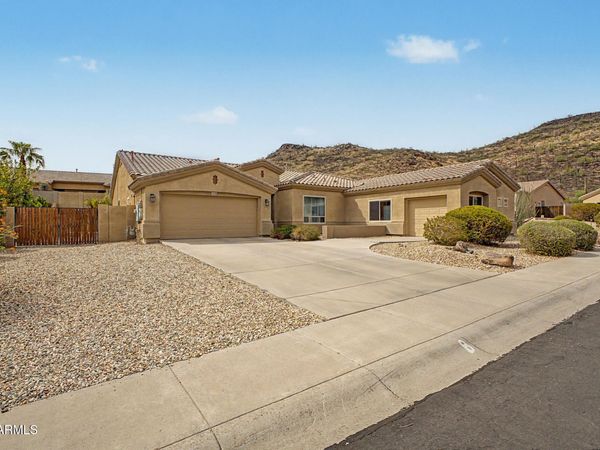 26408 N 42ND Drive, Phoenix, AZ 85083