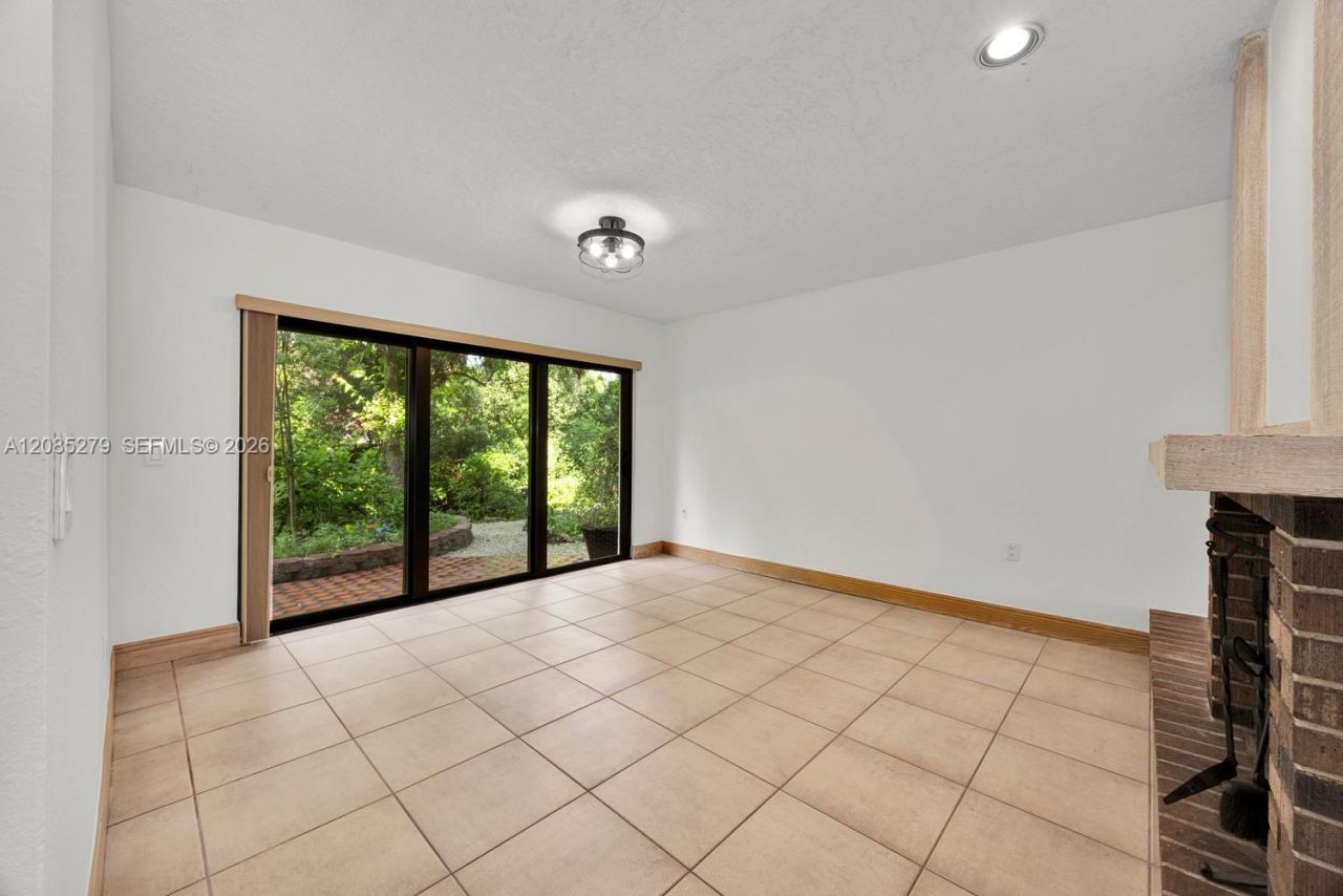 8808 SW 150th Place Cir, Miami, FL 33196 Photo