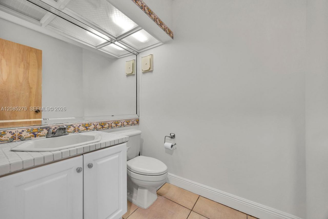 8808 SW 150th Place Cir, Miami, FL 33196 Photo