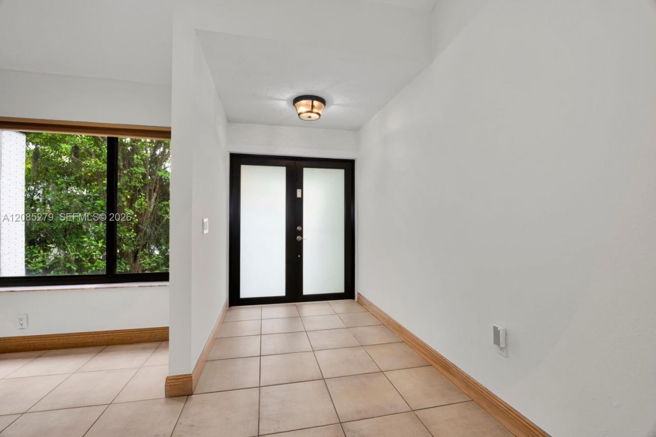 8808 SW 150th Place Cir, Miami, FL 33196 Photo