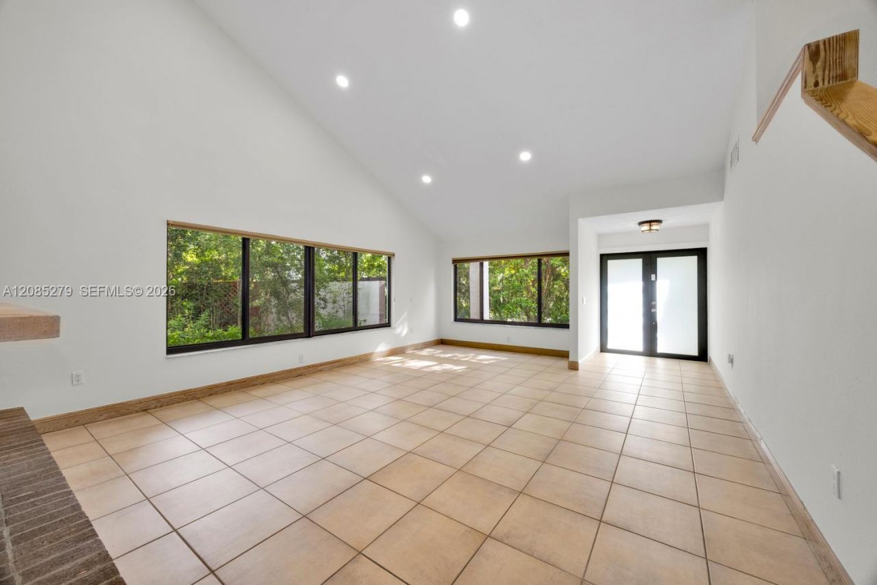 8808 SW 150th Place Cir, Miami, FL 33196 Photo