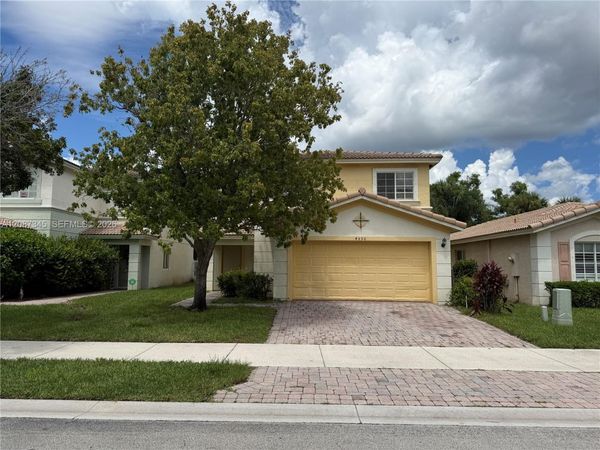 4550 SE Graham Dr, Stuart, FL 34997