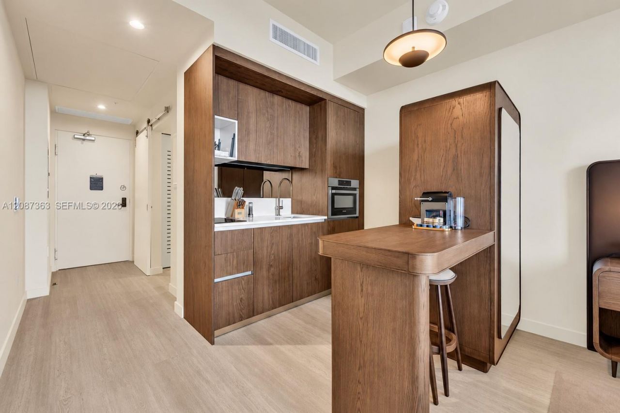 1621 SW 2nd Ave, Unit 613, Miami, FL 33129 Photo