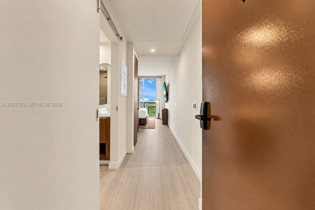 1621 SW 2nd Ave, Unit 613, Miami, FL 33129 Photo